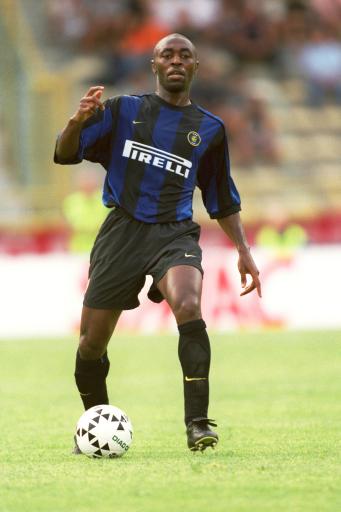 德转列巴拉圭球员历史身价前10：阿尔米隆第1，巴里奥斯上榜（德转公布巴拉圭球员历史身价TOP10：阿尔米隆登顶，巴里奥斯在列）