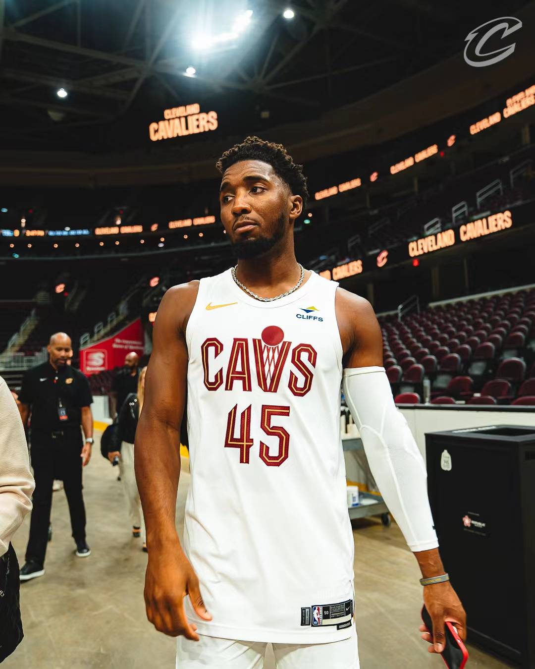 拜仁在联赛71次战胜斯图加特，创造德甲最多胜场纪录（拜仁联赛对斯图加特第71次取胜，创德甲最多胜场新纪录）