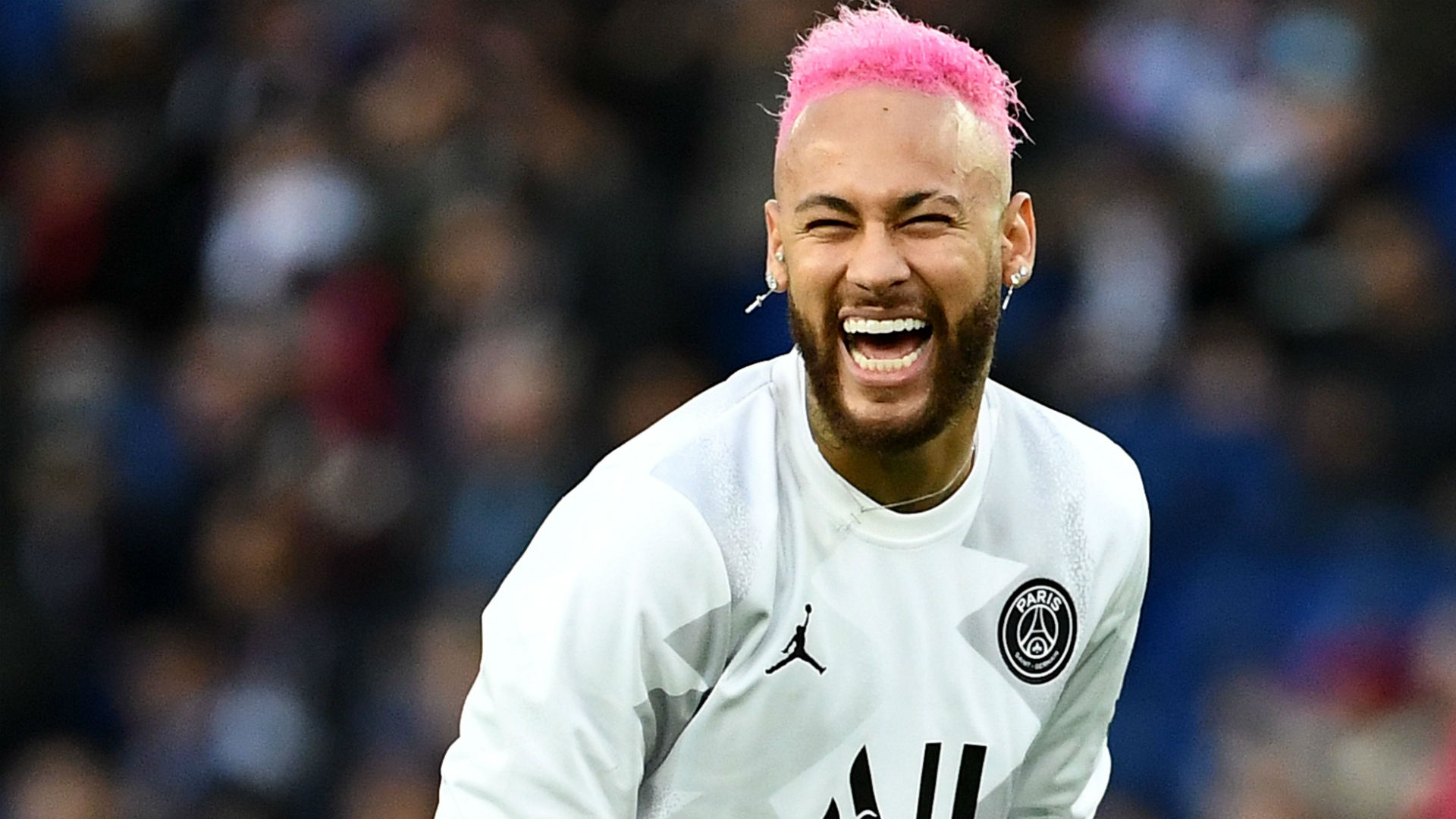 NBA球员交易动态及球队影响（NBA球员交易动向与球队连锁反应）