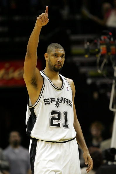 马克西20+4独木难支，奇兵31分刷爆生涯纪录，魔术41分大胜76人（马克西20+4难救主，奇兵轰生涯新高31分，魔术41分狂胜76人）