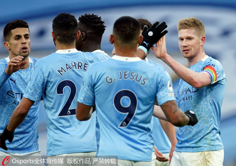 荷媒：拜仁今天将派球探考察里德，评估是否正式联系费耶诺德（荷媒称拜仁今日派球探考察里德，评估是否与费耶诺德正式接洽）