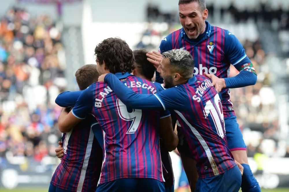 场上进行了 场上进行了